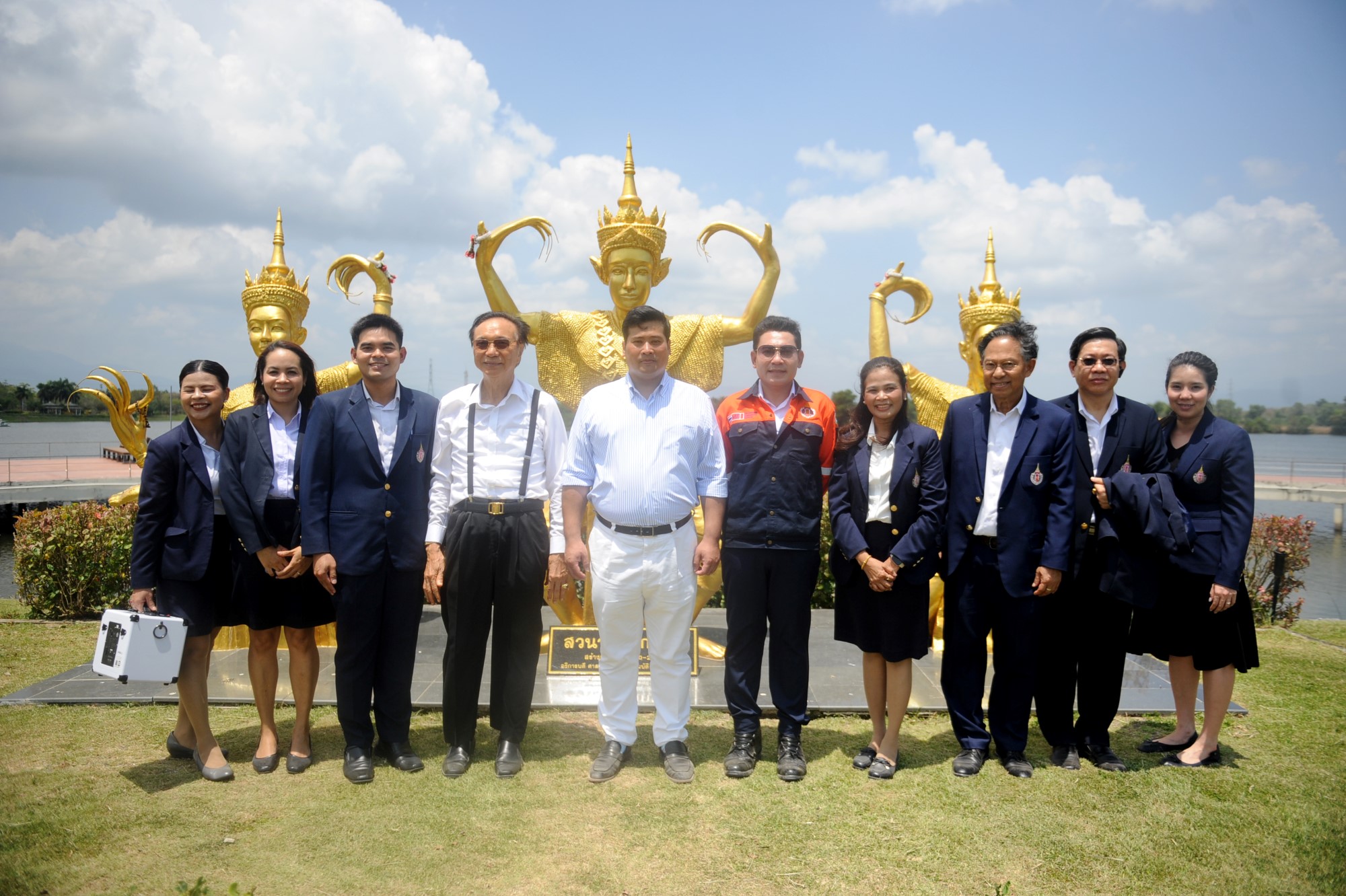 ต้อนรับท่านอ้น