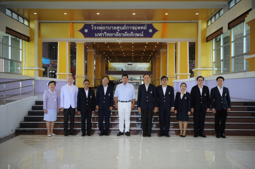 ต้อนรับรท่านอ้น