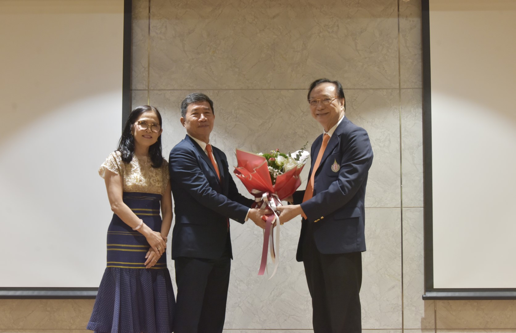 Dr. Kitti Rattanasombat