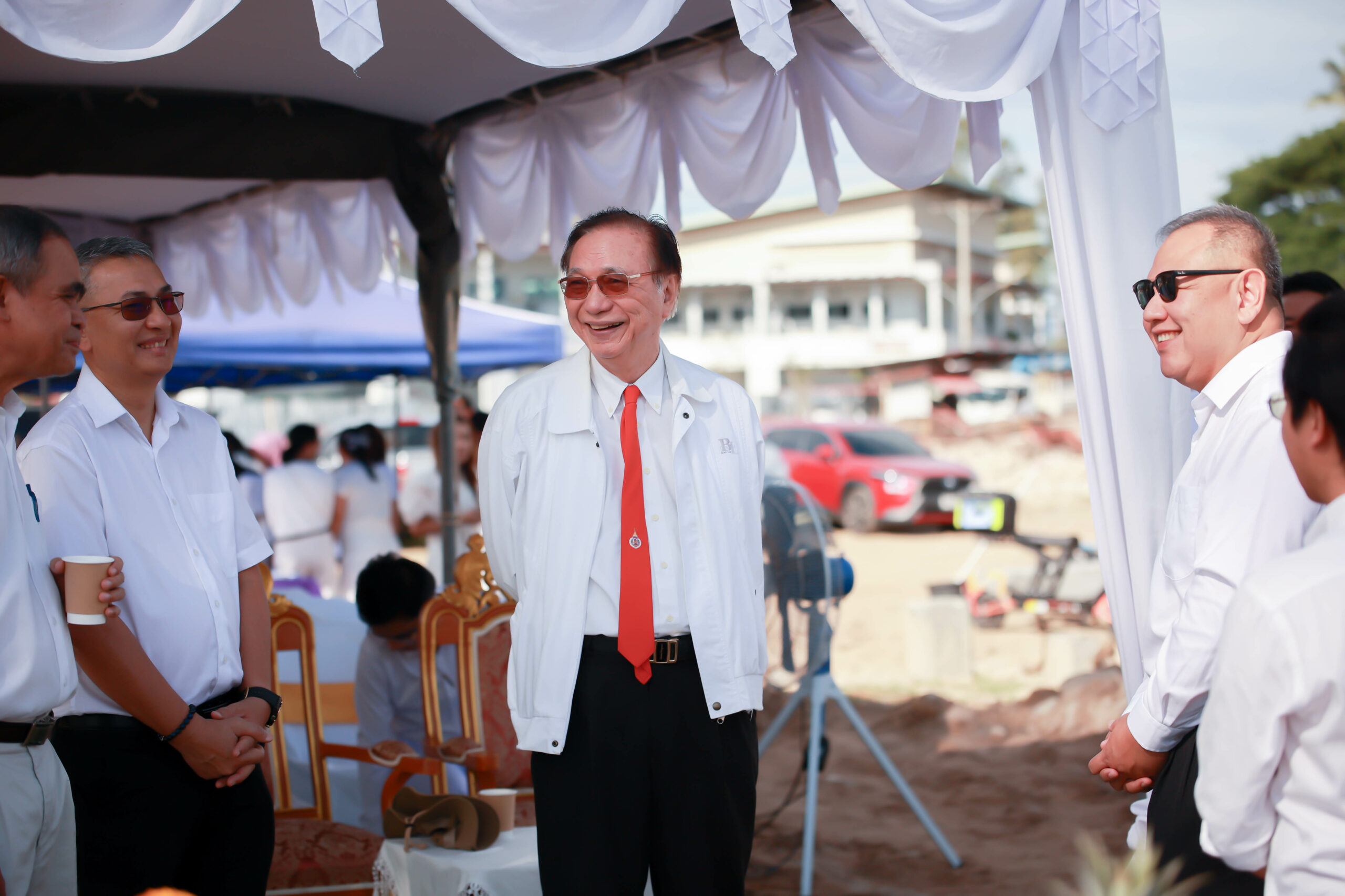 ยกเสาเอก