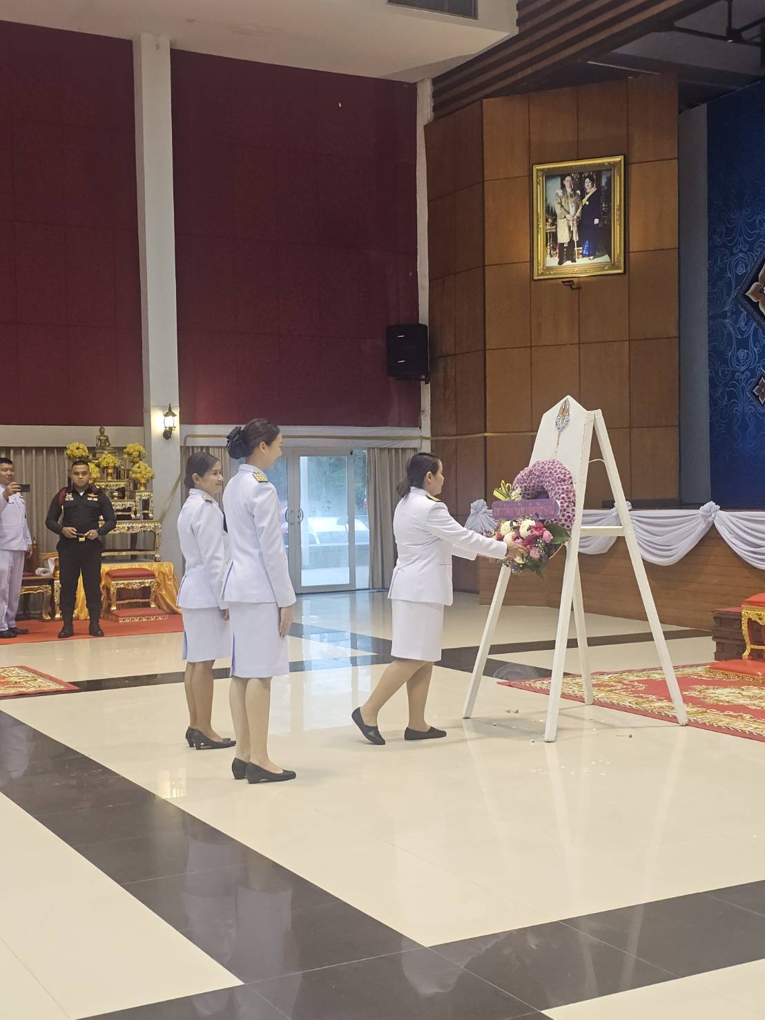 ธีรราชเจ้า