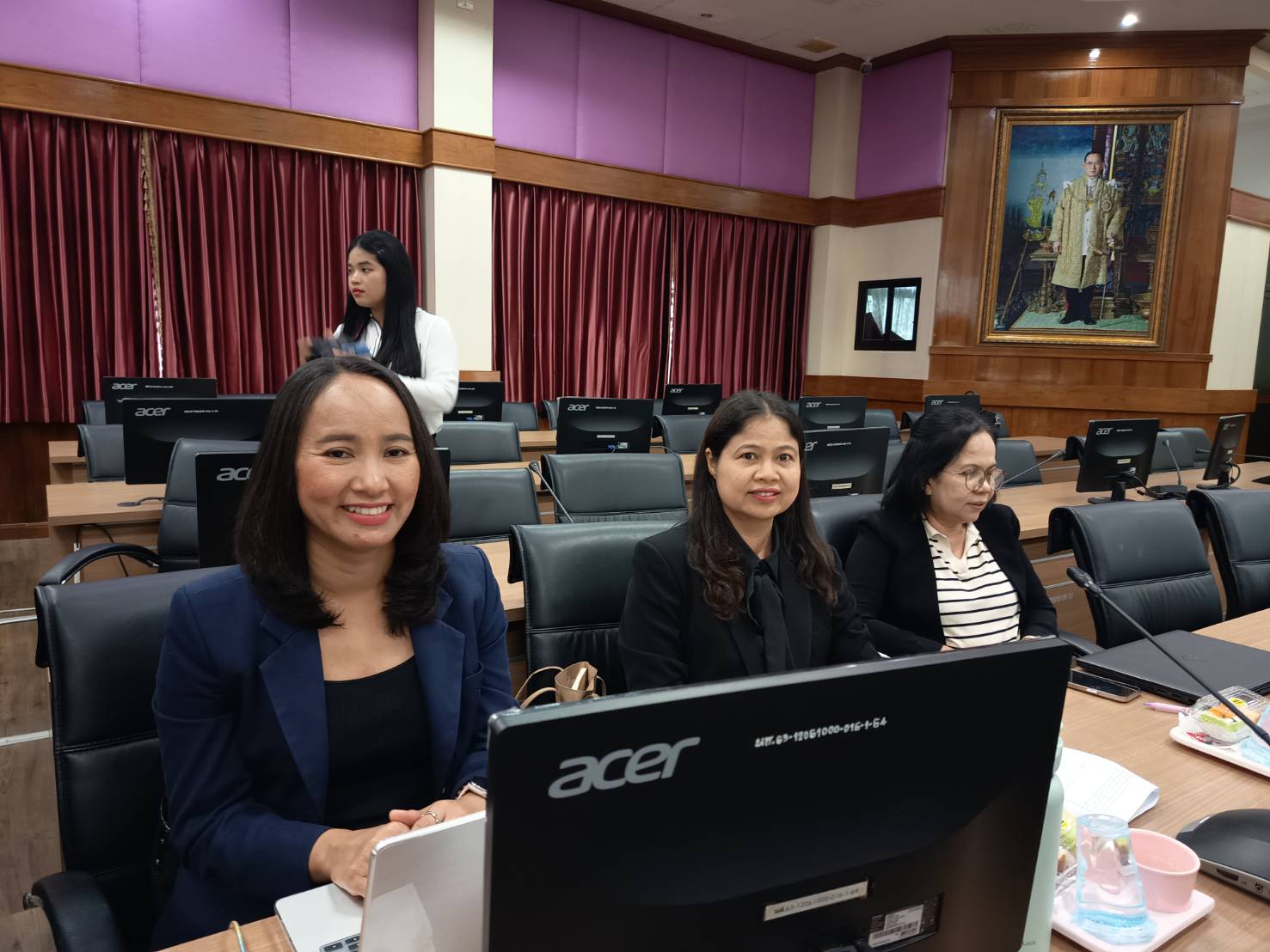 ประชุมเตรียมดอกไม้จันทน์